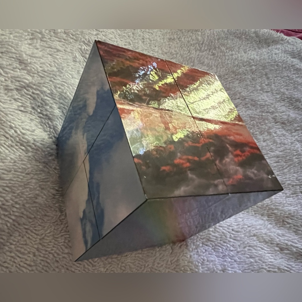 Cube - paperweight - desk puzzle - very pretty and unique - Picture 4 of 10